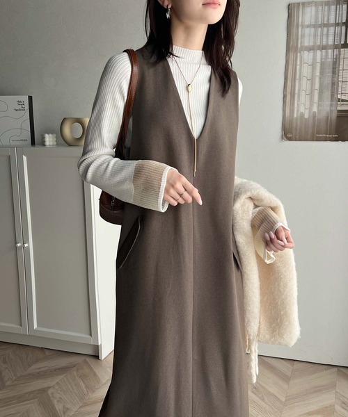 classicalelf ワンピース 1枚でサマになる!上品リラクシーstyle。ポケット付 Vネック ワンピース(ロング丈) - 画像 (5)