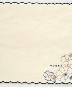 TOCCA トッカ 大判 タオルハンカチ(28cm)花柄刺繍 アイボリー