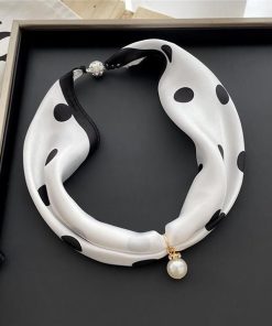 スカーフ マグネット式 ワンタッチ シルクタッチ 簡単 ネックレス風 レディース ラインストーン 花柄 チェック柄 おしゃれ エレガント 女性用 婦人